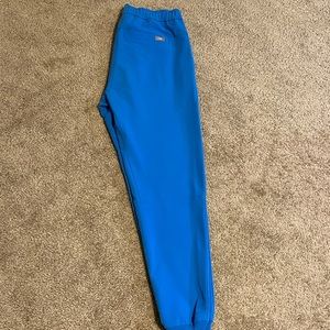 Figs Men’s Scrub Set in Capri Blue